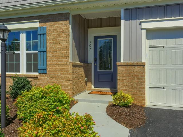 107 Deana Dr