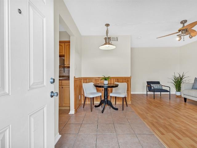 107 E Willowick Avenue 17