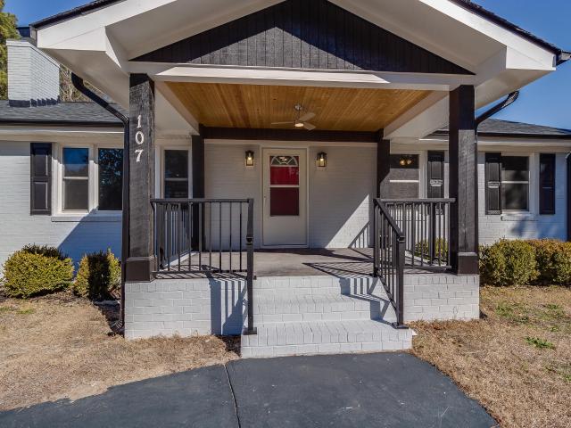 107 E New Hope Road
