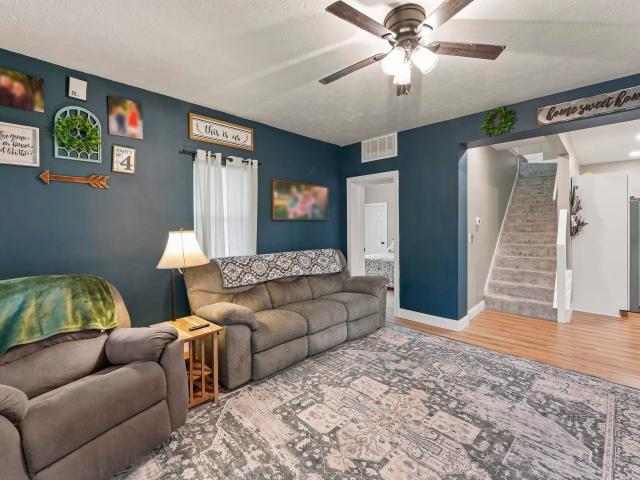 107 E Oxford Street