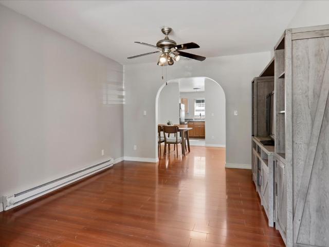 107 E Poplar Street