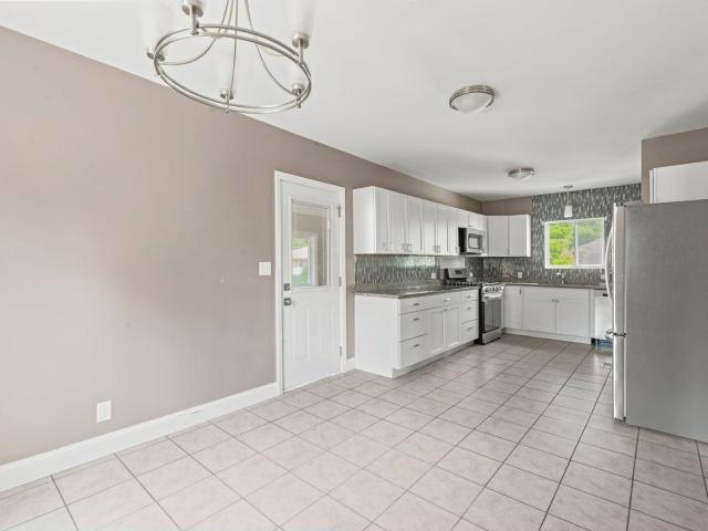 107 e prairie street