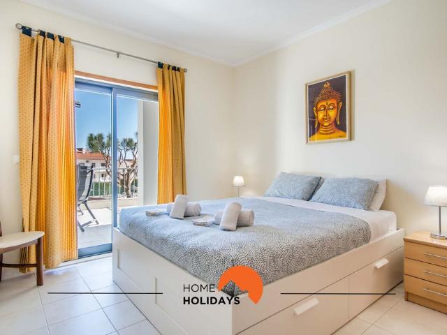 #107 Kid Friendly w/ Pool, Balcony, 400 mts Beach