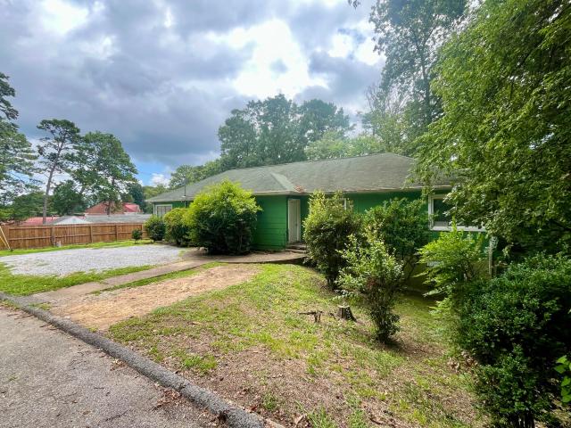 107 Hollyberry Lane