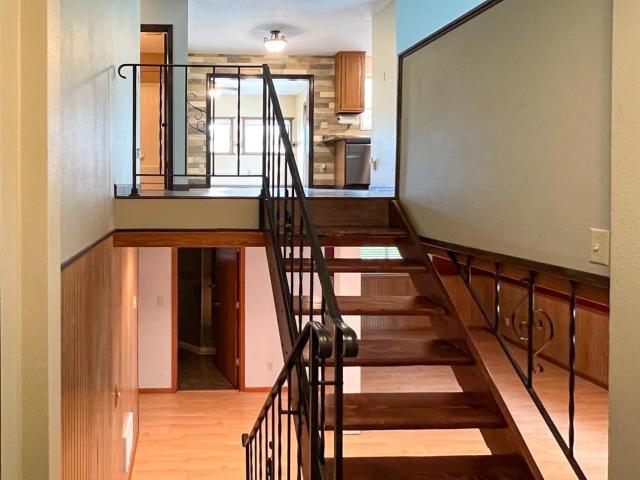 107 Harding Street S