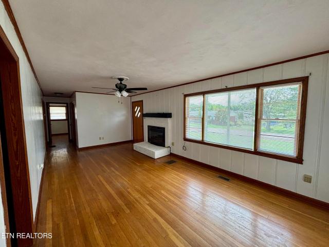 107 Hillcrest Lane