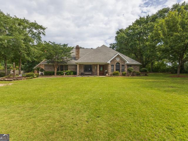107 Loch Mere Drive