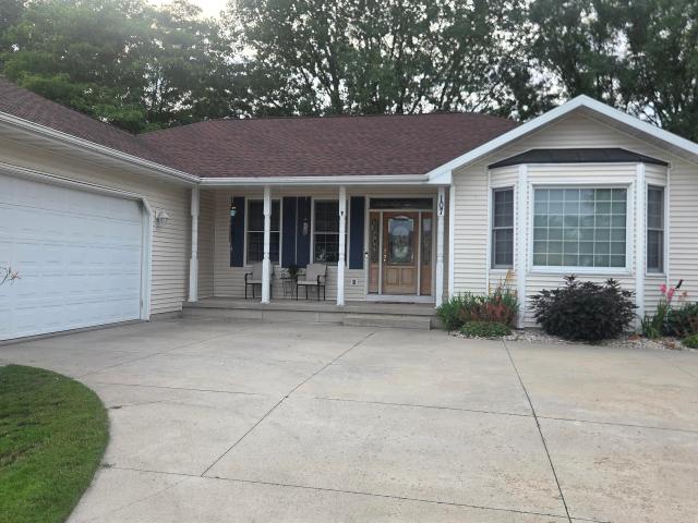 107 Lazy Lake Drive