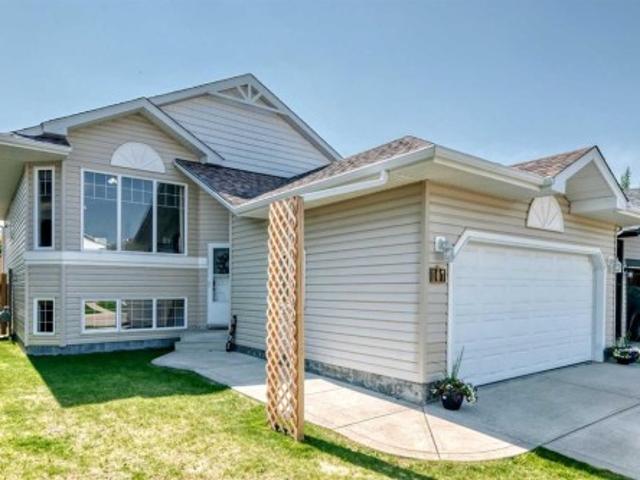107 Landry Bend, Red Deer, AB, T4R 0H3 house for sale | Listing ID A2328 | Royal LePage