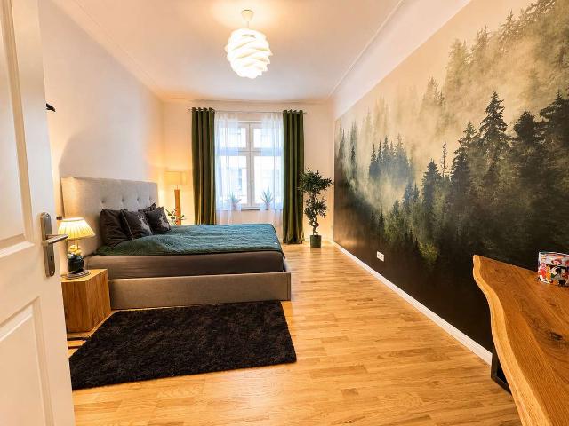 107 m² Altbauwohnung in Rüttenscheid – hochwertig modernisiert, eigener Eingang