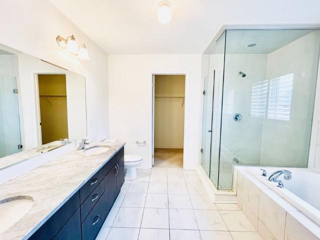 107 Major Crescent, Aurora