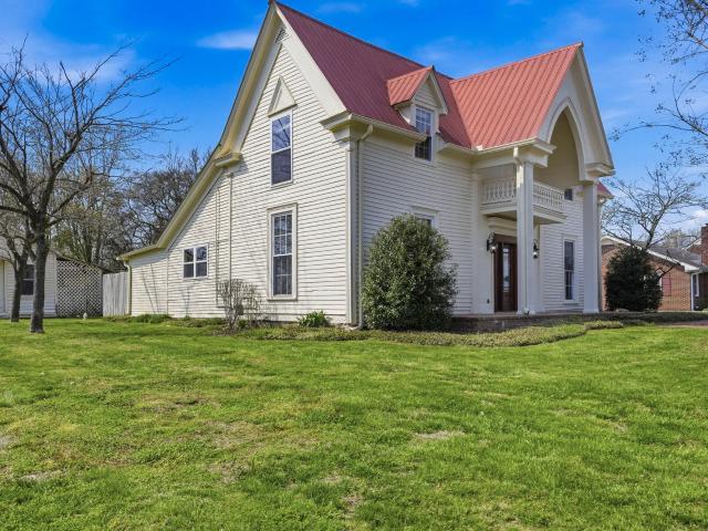 107 Mechanic St N
