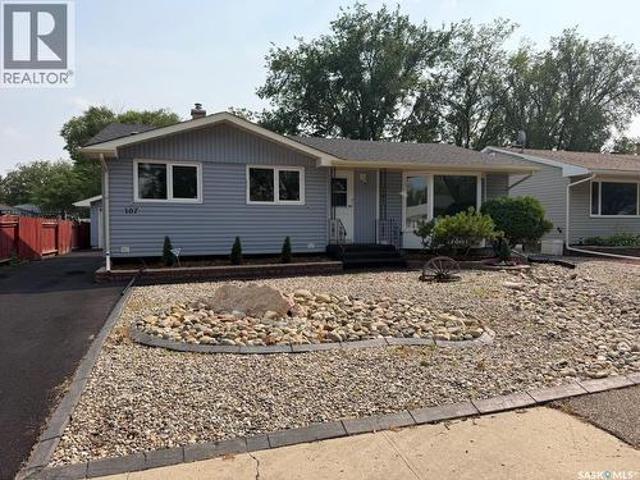 107 Merlin Crescent, Regina, SK, S4R 3E6 house for sale | Listing ID SK043839 | Royal LePage
