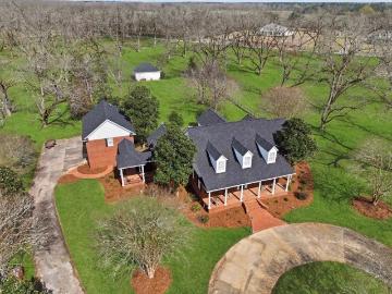 107 Millstone Ct, Leesburg, GA