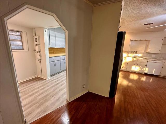 107 N Arkansas St, Seymour, TX 76380 | MLS #21101