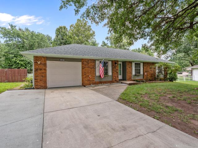 107 N Drenda Avenue