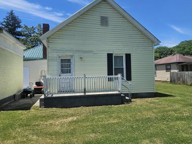 107 S Maple Lane