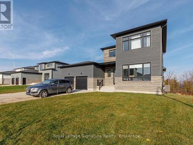 107 Sladden Court, Blue Mountains, ON, N0H 2P0 house for lease | Listing ID X13053 | Royal LePage