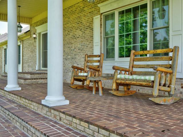 107 Squires Pointe Road