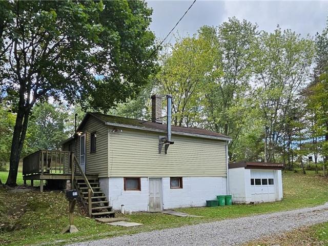 107 Stubler Ln, Beaver Falls, PA 15010 | MLS #1724