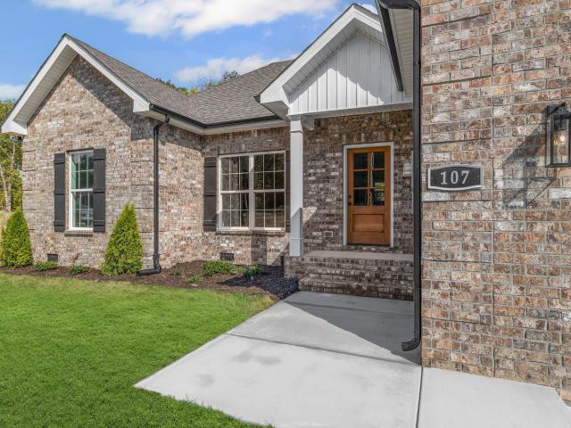 107 Stonebrook Dr
