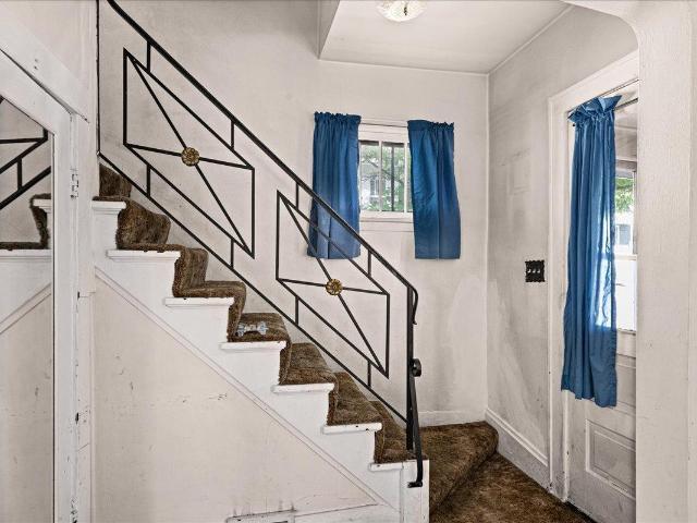 107 Parkland Avenue