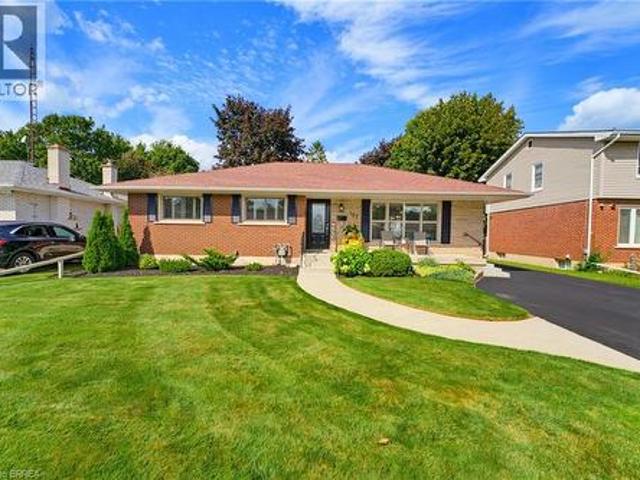 107 Pusey Boulevard, Brantford, ON, N3R 2S6 house for sale | Listing ID 40857 | Royal LePage