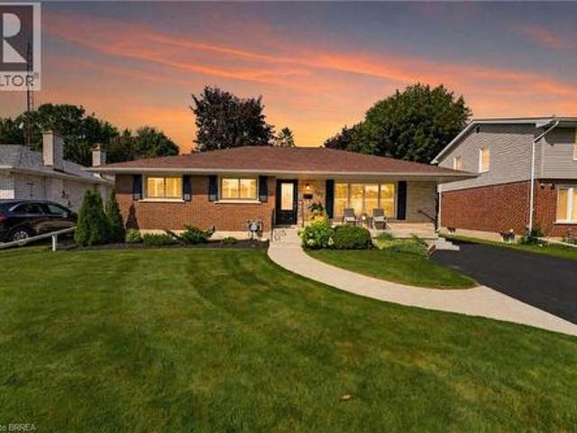 107 Pusey Boulevard, Brantford, ON, N3R 2S6 house for sale | Listing ID 40870 | Royal LePage