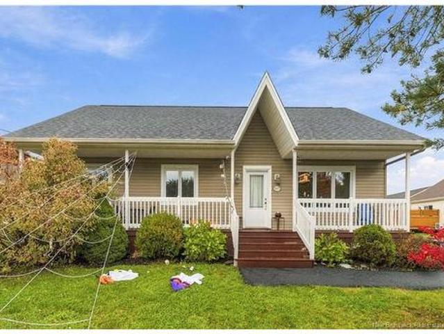 107 Rue Cyril, Dieppe, NB, E1A 8R7 house for sale | Listing ID NB149456 | Royal LePage