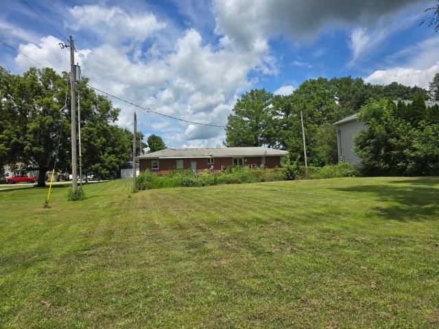 107 W Carper Street