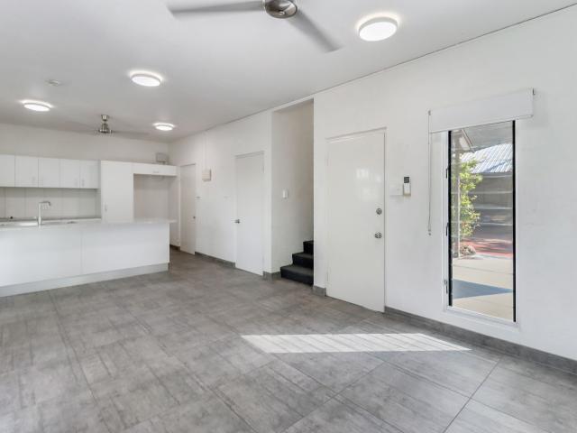 10/7 Weddell Street, Parap