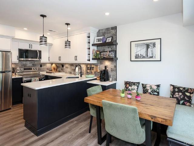 107 Whalers Cove