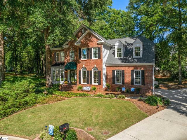 107 Willow Oak Court