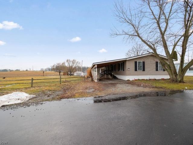 107 Township Road 810 12