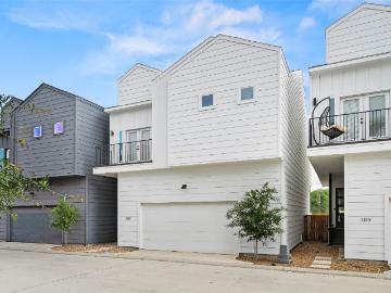 107 Tolima Dove St, Houston, TX 77022 | MLS #67312