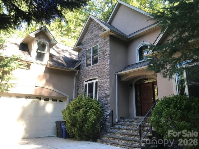 107 Twin Courts Drive
