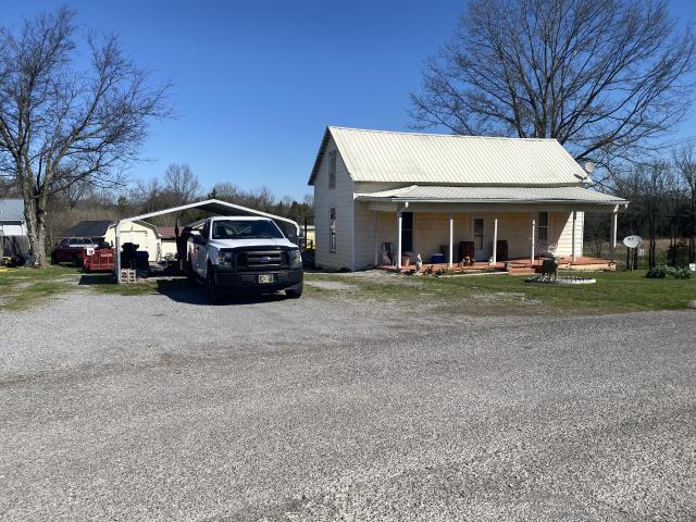 107 Twin Oaks Dr