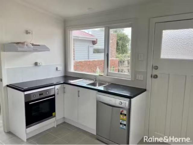 107a King Street, SANDY BAY Apartment for rent Listed by Shar.