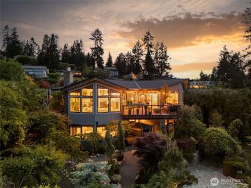 10847 Bill Point Bluff NE