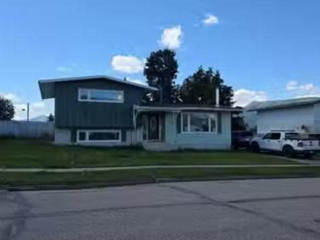 10853 99 Avenue, Grande Cache, AB, T0E 0Y0 house for sale L.