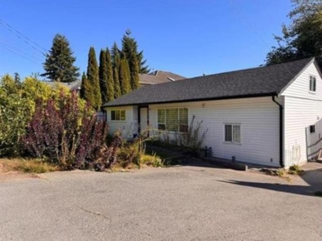 10852 Street, Surrey, BC, V3R 3G2 house for sale | Listing ID R3161 | Royal LePage