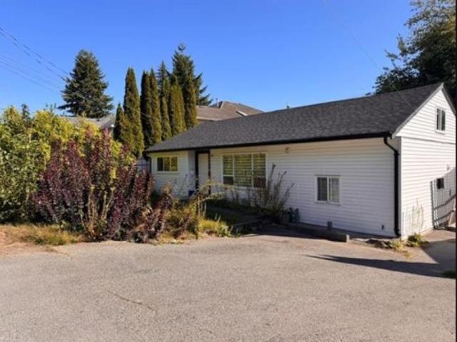 10852 Street, Surrey, BC, V3R 3G2 house for sale | Listing ID R3118 | Royal LePage