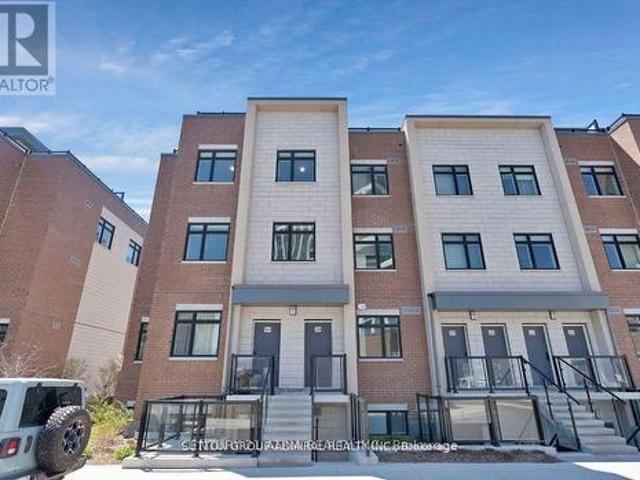212 1 Douglas Mccurdy Common, Mississauga, ON, L5G 0C6 townhouse for sale | Listing ID W12916 | Royal LePage