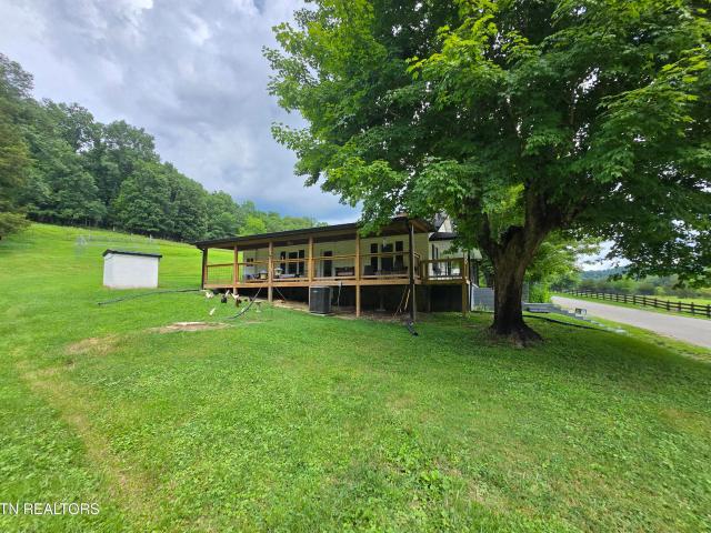 1085 Lick Branch Rd