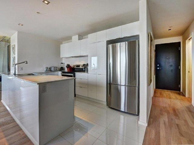 1085 Rue Smith, Montréal Le Sud Ouest, QC H3C