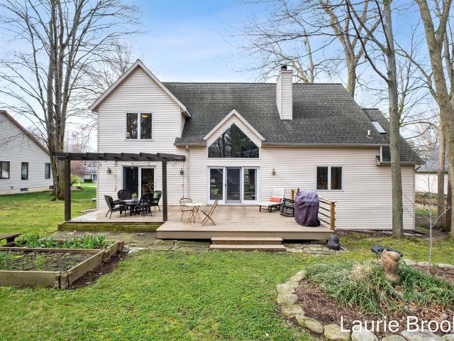1085 Runway Drive