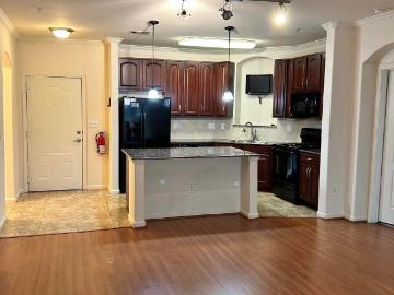 1085 Shop Road