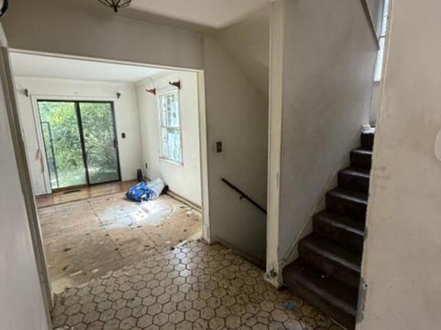 10869 Lockwood Drive