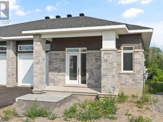 1086 Moore Street, Brockville, ON, K6V 0H2 house for sale | Listing ID X13656 | Royal LePage