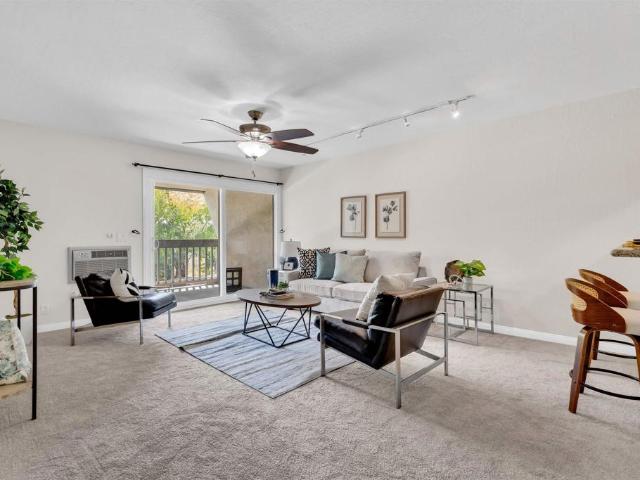 1087 Murrieta Blvd 339